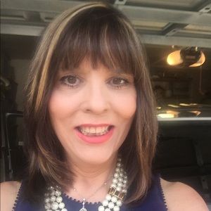 Meet your Posher, Frances